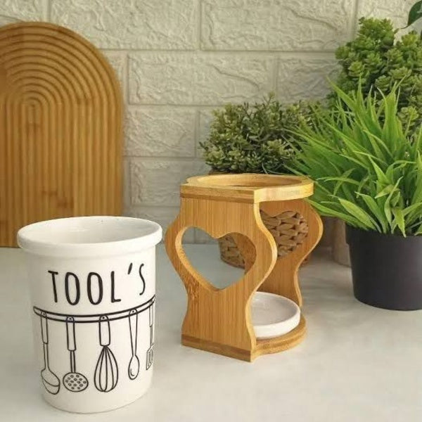 Ceramic spoon organizer