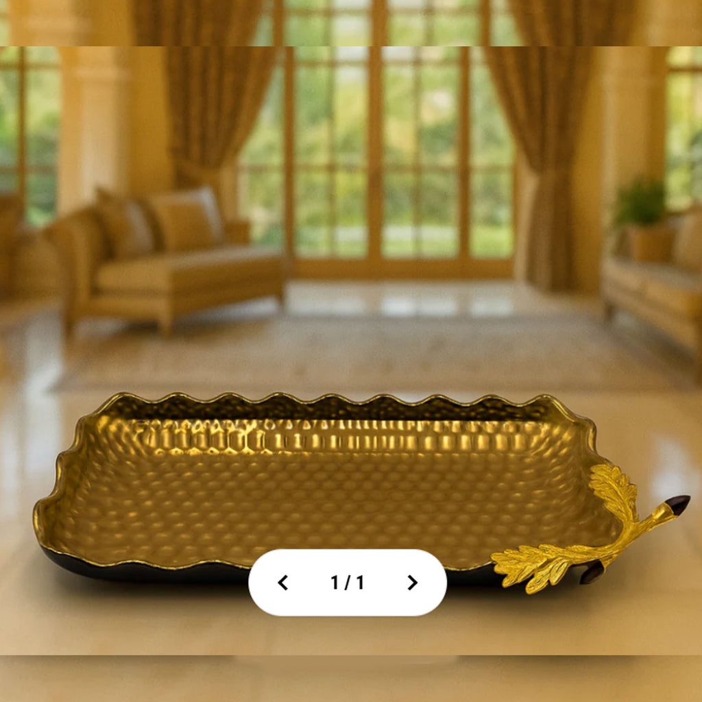 HAMMERED GOLD METAL SERVING TRAY