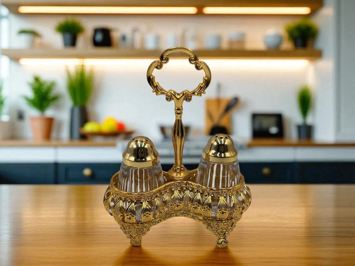 Elegant acrylic container ~ Salt&Pepper