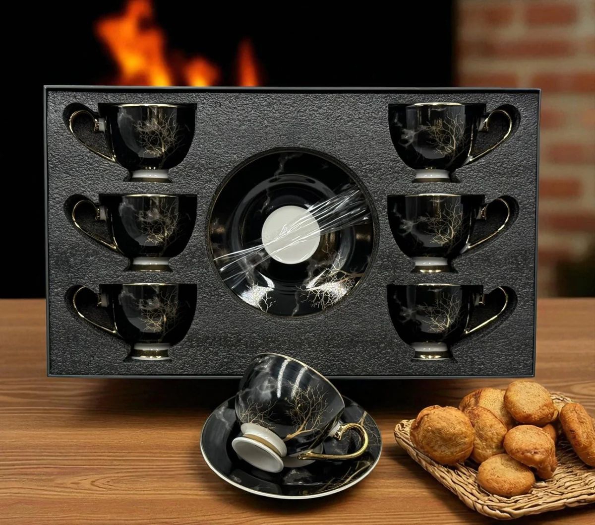 Blackish Cups & Saucer