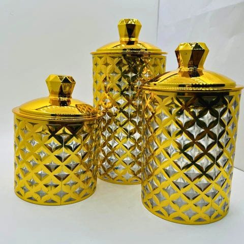 Diamond-Cut Acrylic Containert