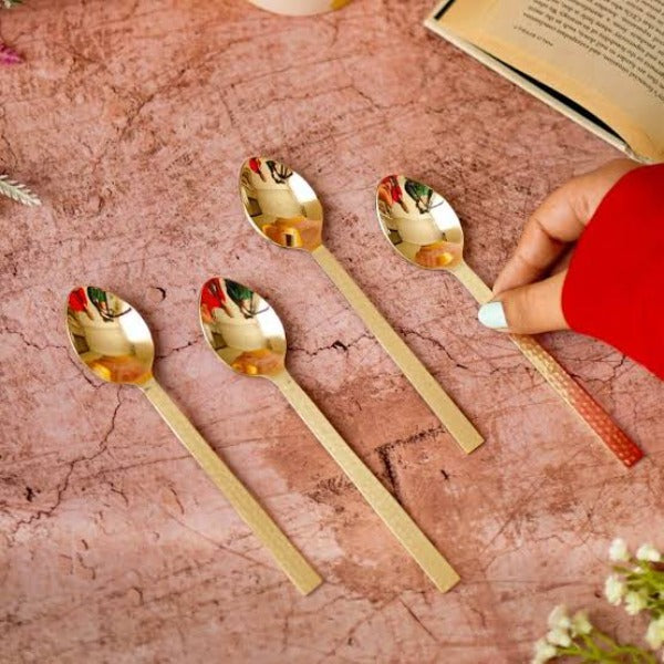 Winsor Golden stainless steel 24 PCs spoon set